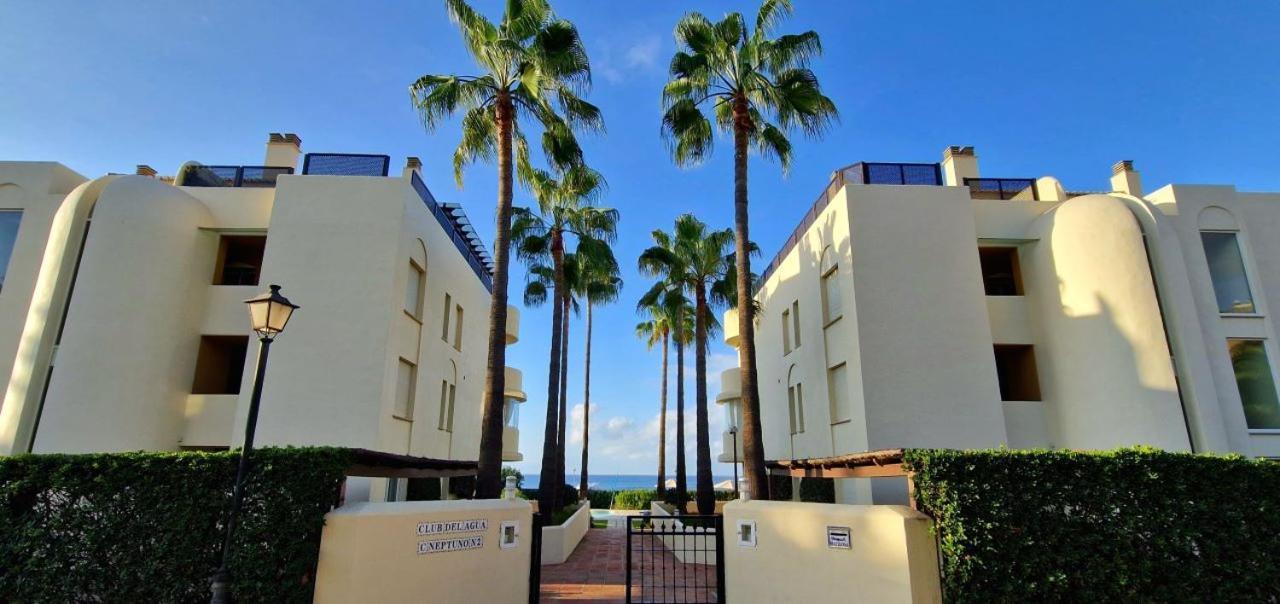 Beachfront Neptuno I, Complex,Views,Pool,Garden, Elviria Μαρμπέλλα Εξωτερικό φωτογραφία