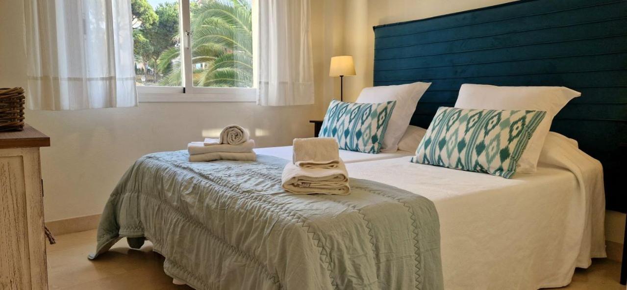 Beachfront Neptuno I, Complex,Views,Pool,Garden, Elviria Μαρμπέλλα Εξωτερικό φωτογραφία